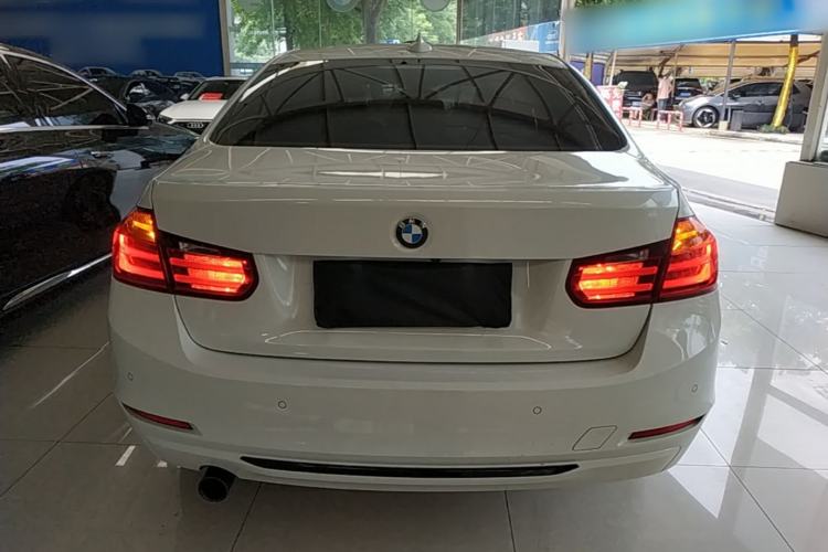 Used BMW 3 Series 2014 320i Sport Design Package Rear