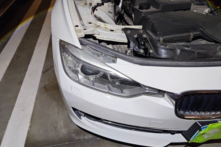 Used BMW 3 Series 2014 320Li Fashion Model Right Front Headlight