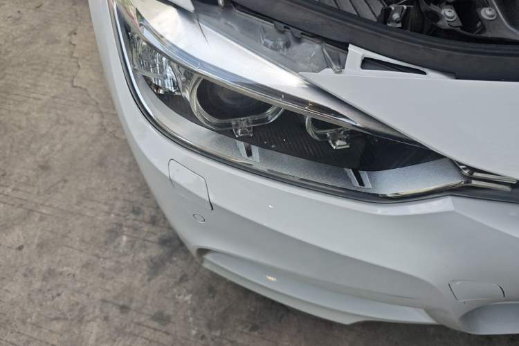 Used BMW 3 Series 2014 328i Sport Design Package Right Front Headlight
