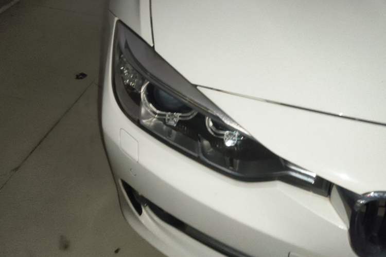 Used BMW 3 Series 2014 320Li Fashion Model Right Front Headlight