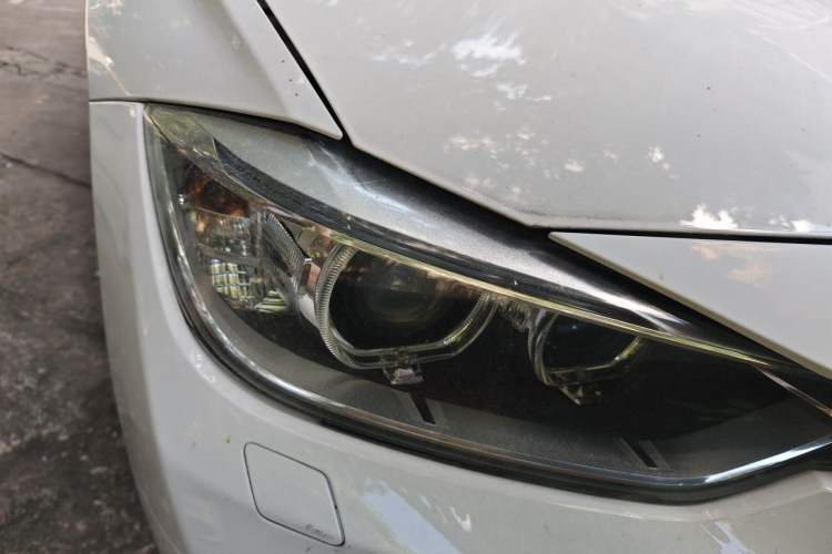 Used BMW 3 Series 2014 320i Sport Edition Right Front Headlight