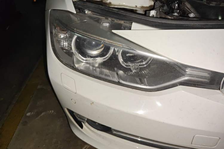 Used BMW 3 Series 2014 320Li Luxury Design Package Right Front Headlight