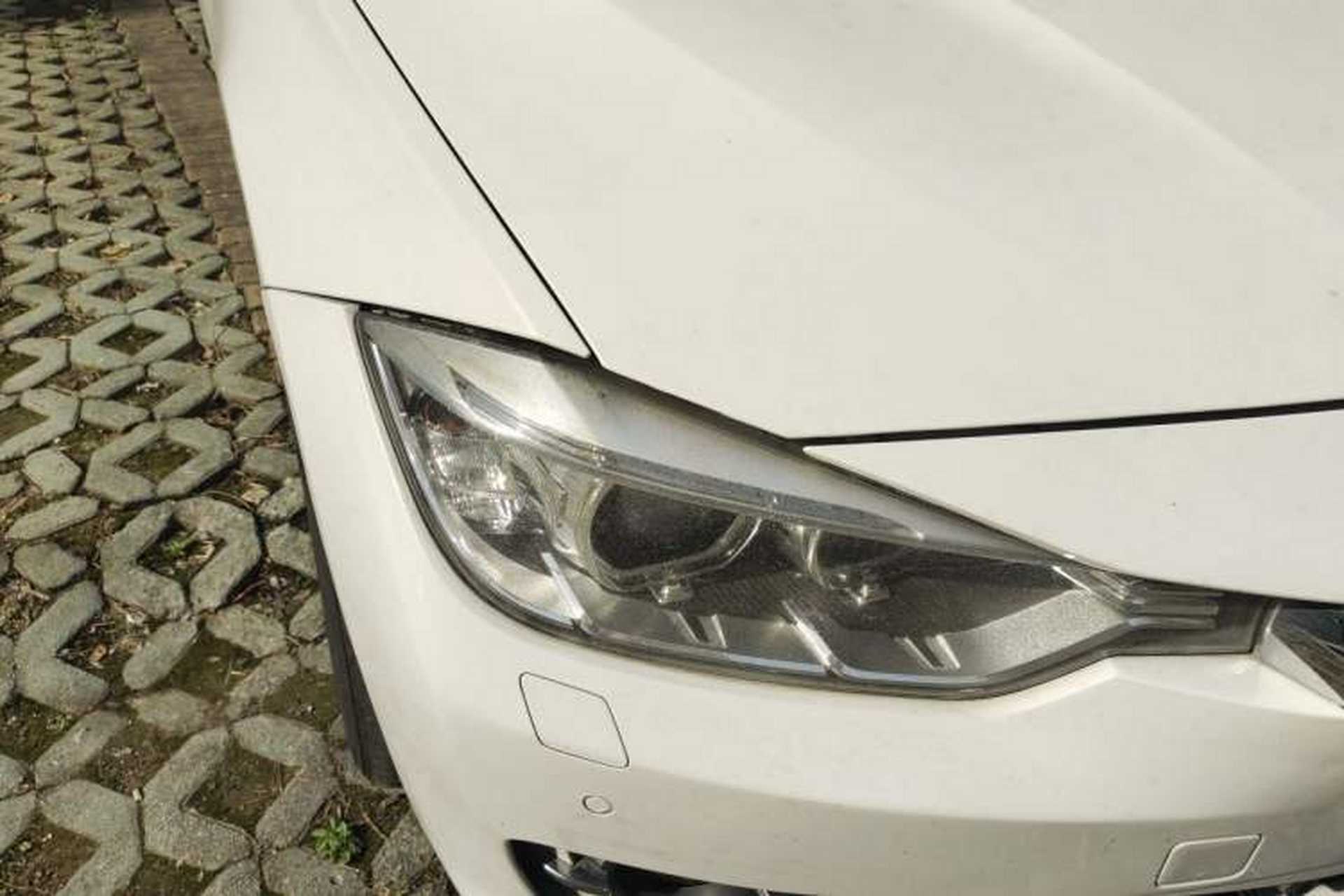 Used BMW 3 Series 2014 328Li Fashion Model Right Front Headlight