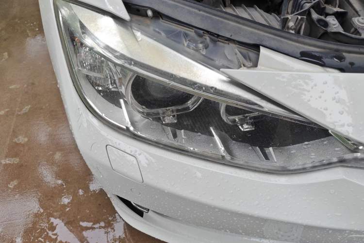 Used BMW 3 Series 2014 320Li Fashion Model Right Front Headlight