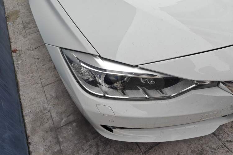 Used BMW 3 Series 2014 320Li Fashion Model Right Front Headlight