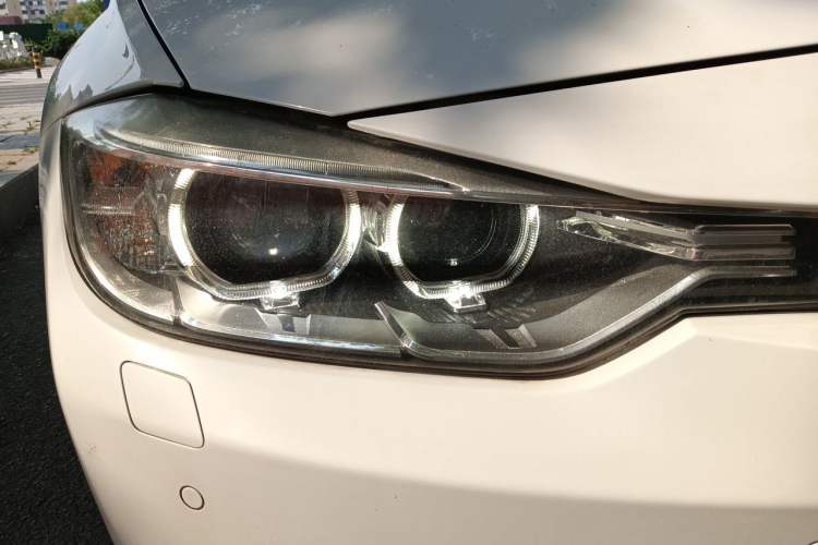 Used BMW 3 Series 2014 320Li Fashion Model Right Front Headlight