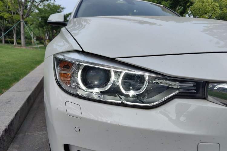 Used BMW 3 Series 2014 320Li Fashion Model Right Front Headlight