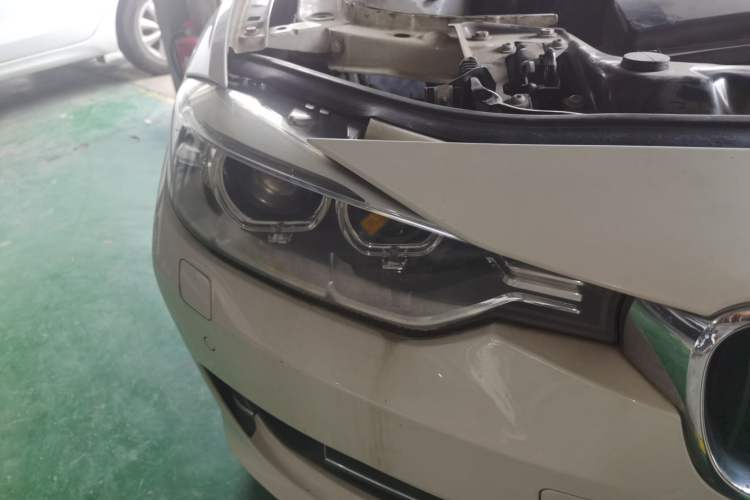 Used BMW 3 Series 2014 328Li Fashion Model Right Front Headlight