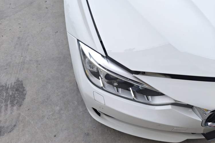 Used BMW 3 Series 2014 320Li Fashion Model Right Front Headlight