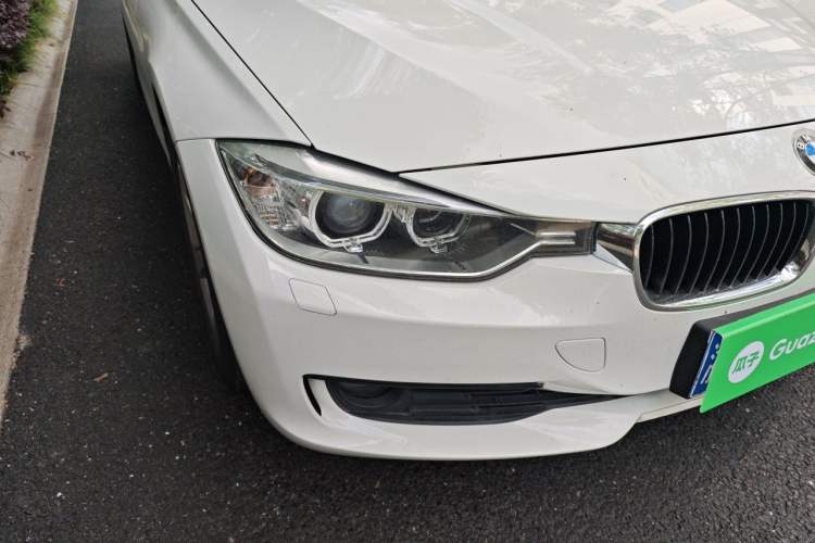 Used BMW 3 Series 2014 320i Active Edition Right Front Headlight
