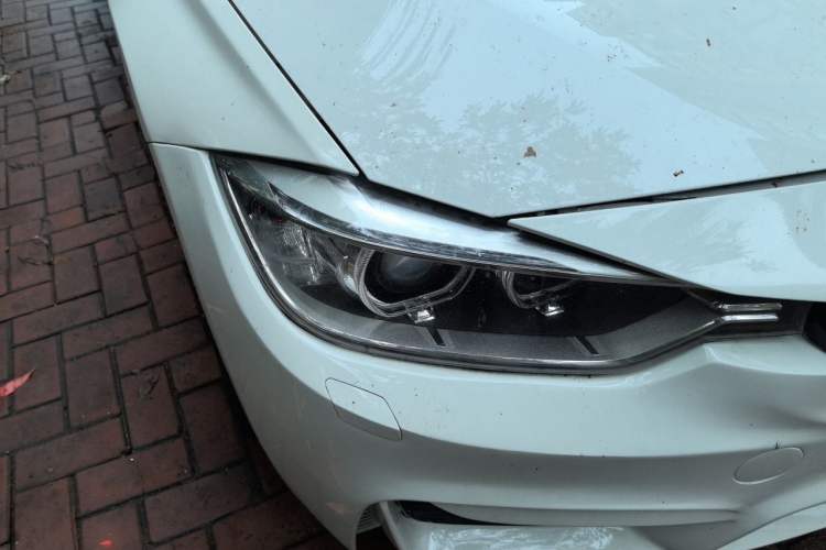 Used BMW 3 Series 2014 320i Sport Design Package Right Front Headlight