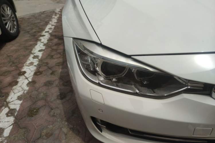Used BMW 3 Series 2014 320Li Fashion Model Right Front Headlight