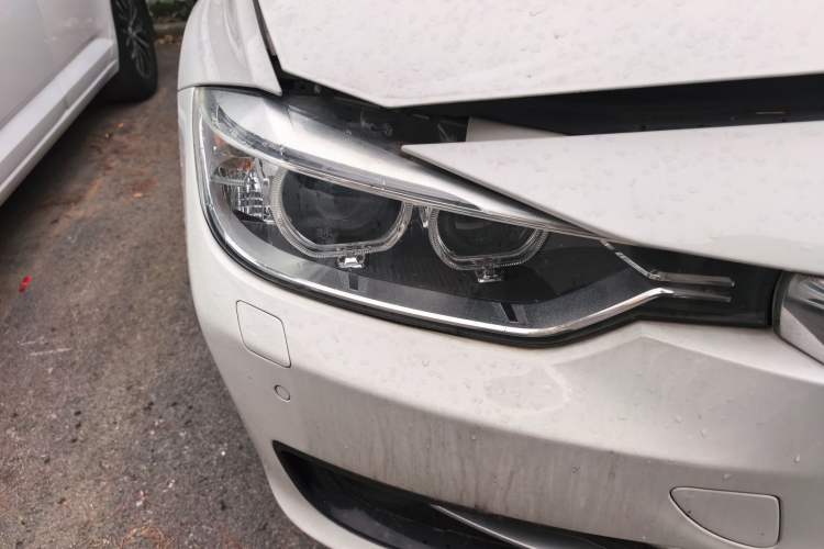 Used BMW 3 Series 2014 328i Sport Design Package Right Front Headlight