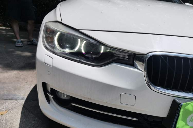 Used BMW 3 Series 2014 328Li Fashion Model Right Front Headlight