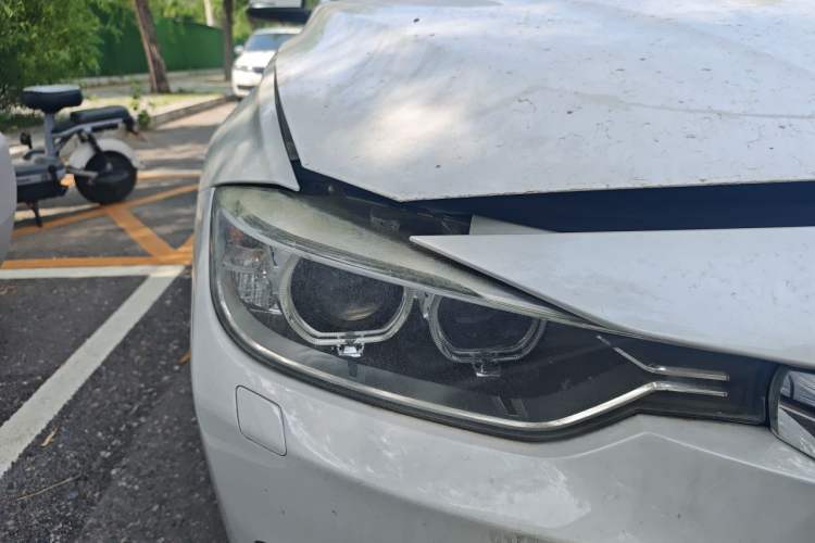 Used BMW 3 Series 2014 320i Sport Edition Right Front Headlight