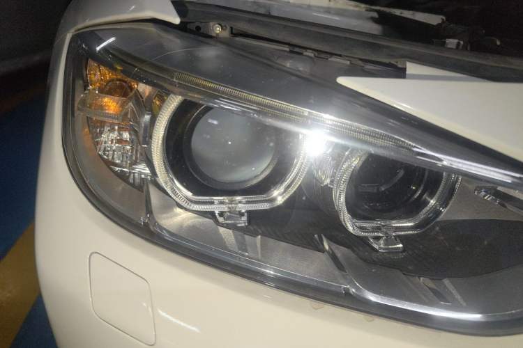 Used BMW 3 Series 2014 320Li Fashion Design Package Right Front Headlight