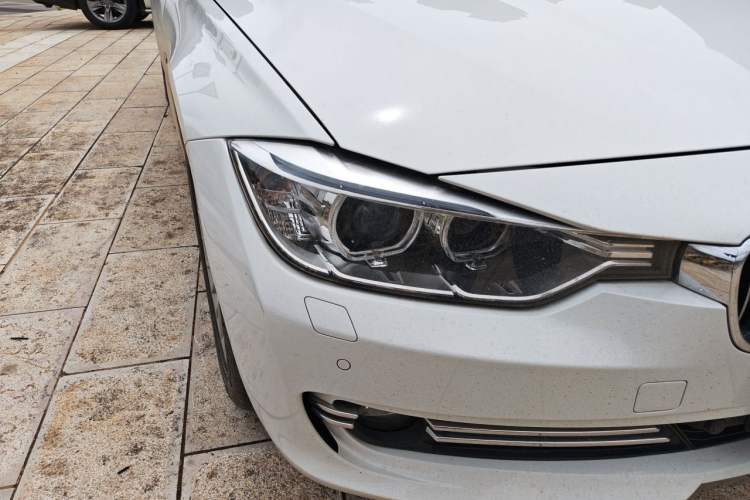 Used BMW 3 Series 2014 320Li Luxury Design Package Right Front Headlight