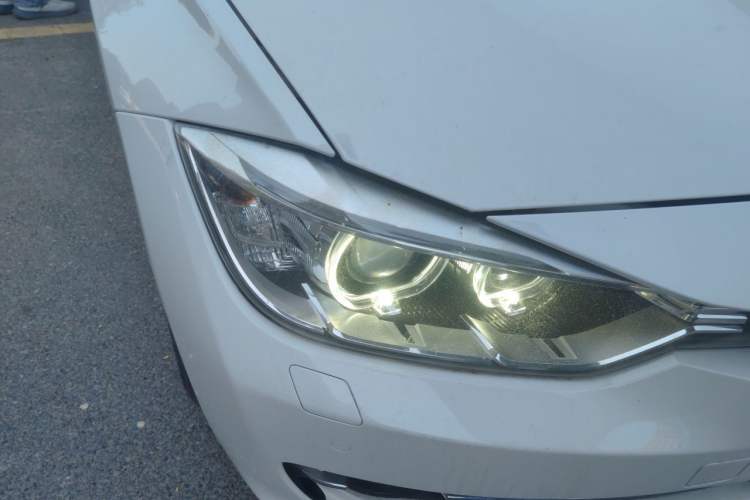 Used BMW 3 Series 2014 320Li Fashion Model Right Front Headlight