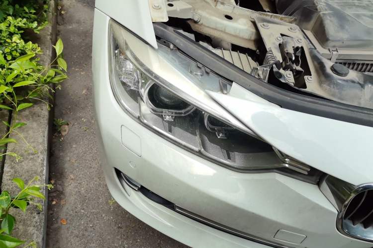 Used BMW 3 Series 2014 328Li Luxury Design Package Right Front Headlight