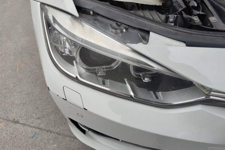 Used BMW 3 Series 2014 320Li Fashion Model Right Front Headlight