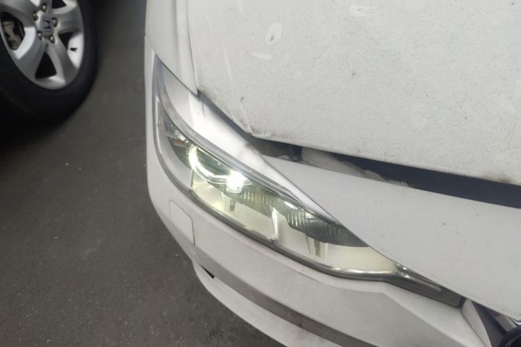 Used BMW 3 Series 2014 320Li Fashion Model Right Front Headlight