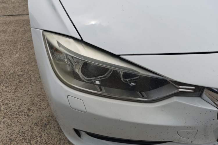 Used BMW 3 Series 2014 320i Sport Edition Right Front Headlight