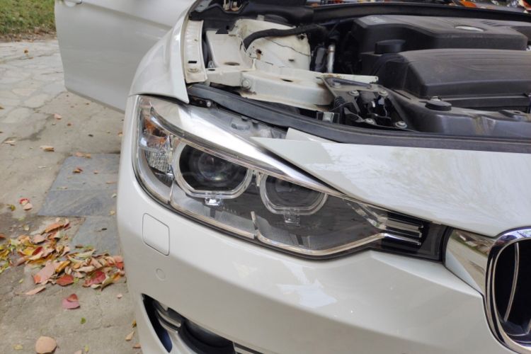 Used BMW 3 Series 2014 320Li Fashion Design Package Right Front Headlight