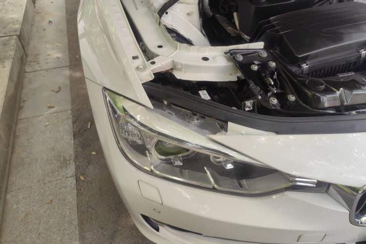 Used BMW 3 Series 2014 320Li Luxury Design Package Right Front Headlight