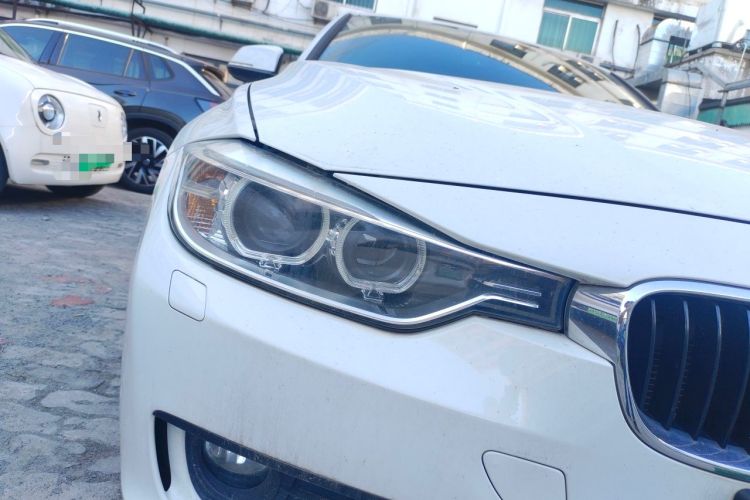 Used BMW 3 Series 2014 320i Sport Edition Right Front Headlight