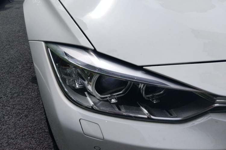 Used BMW 3 Series 2014 328Li Fashion Model Right Front Headlight
