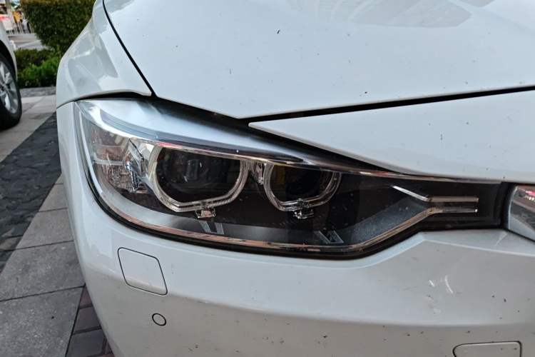 Used BMW 3 Series 2014 328i Sport Design Package Right Front Headlight
