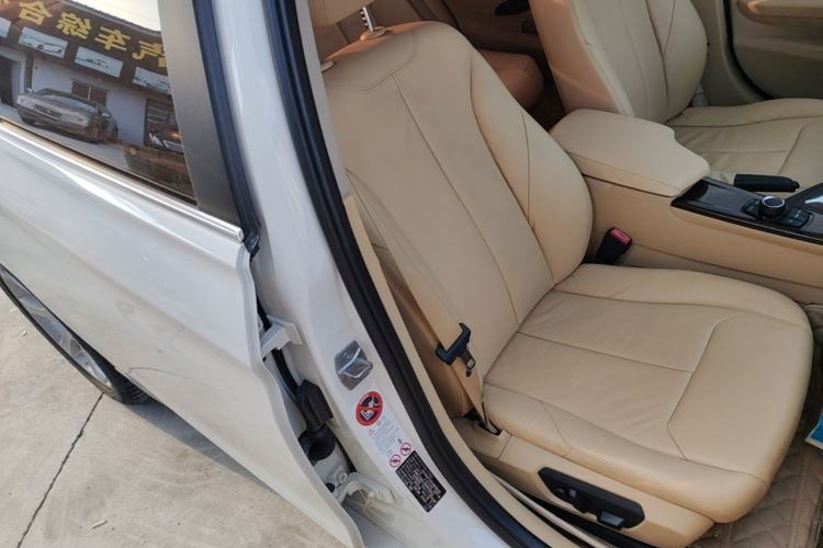Used BMW 3 Series 2014 328Li Fashion Model Right Front Seat