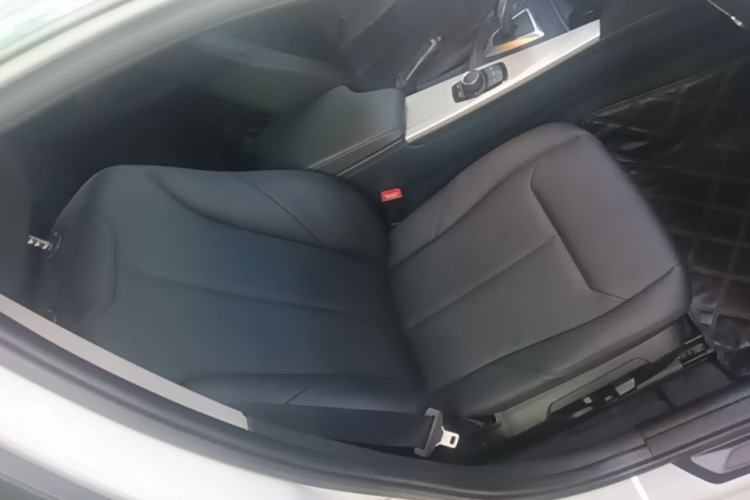Used BMW 3 Series 2014 320Li Fashion Model Right Front Seat