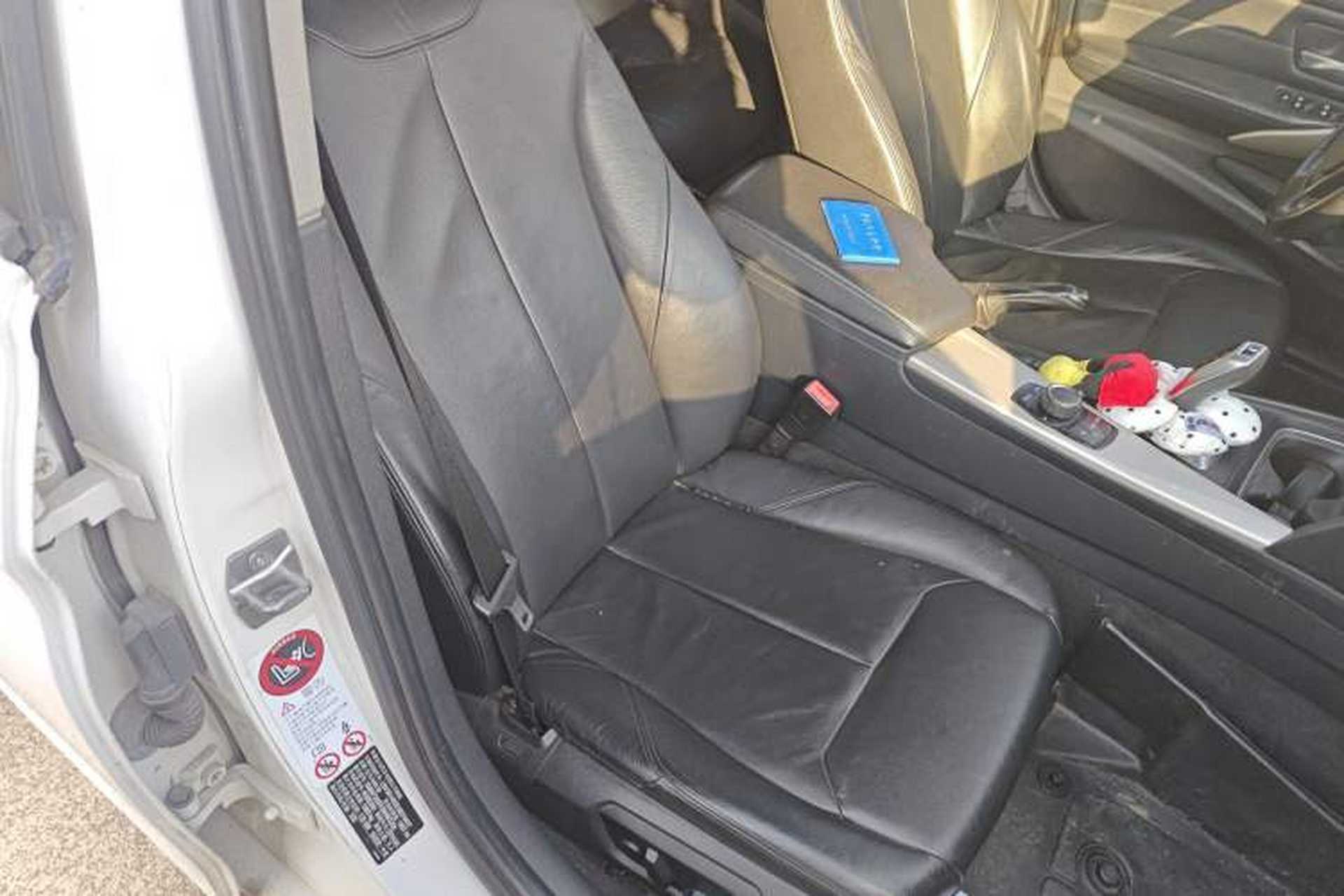 Used BMW 3 Series 2014 320i Sport Edition Right Front Seat