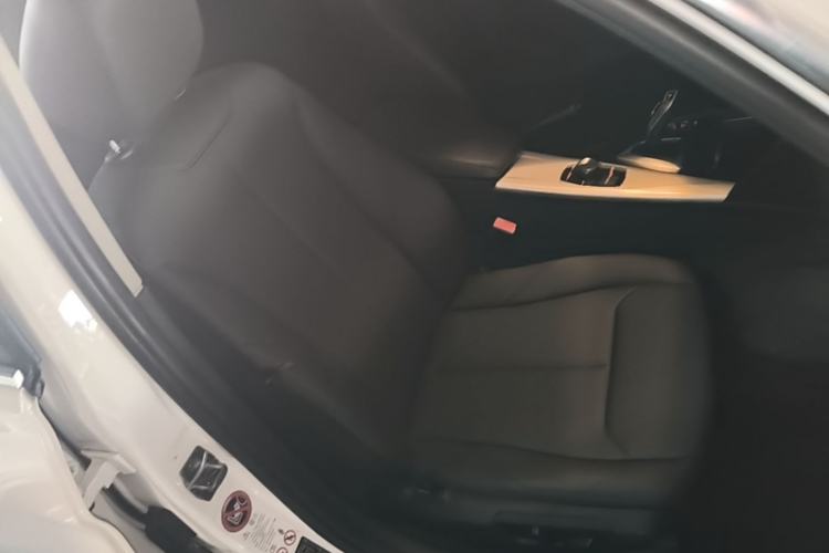 Used BMW 3 Series 2014 320Li Fashion Model Right Front Seat