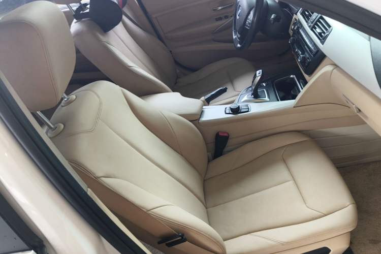 Used BMW 3 Series 2014 320Li Fashion Model Right Front Seat