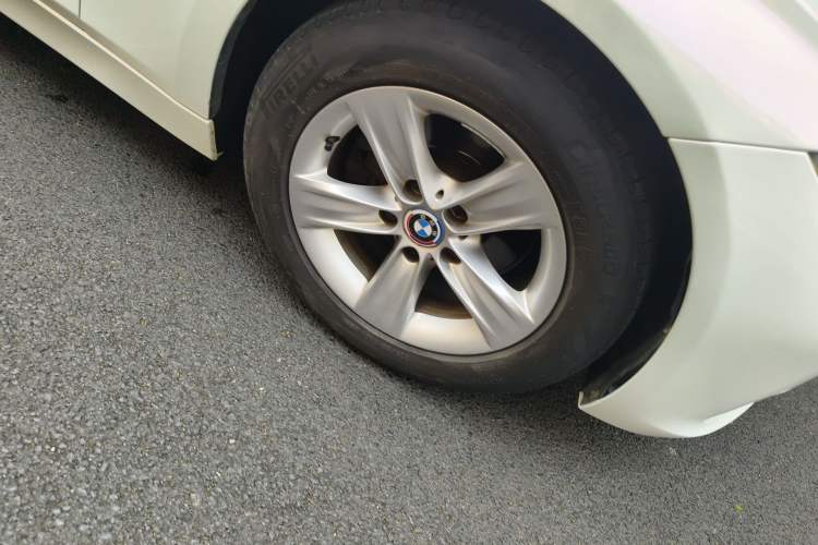 Used BMW 3 Series 2014 320i Sport Edition Right Front Wheel Hub