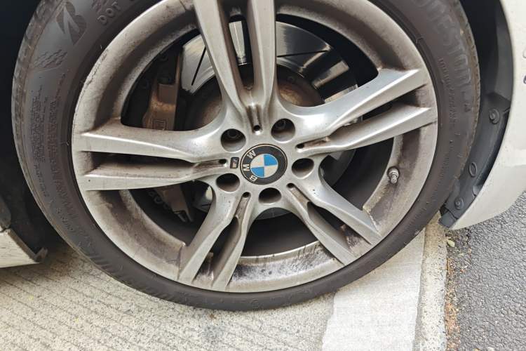 Used BMW 3 Series 2014 328i M Sport Edition Right Front Wheel Hub