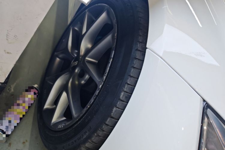 Used BMW 3 Series 2014 320i Sport Edition Right Front Wheel Hub