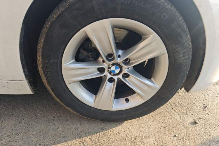 Used BMW 3 Series 2014 320i Sport Edition Right Front Wheel Hub
