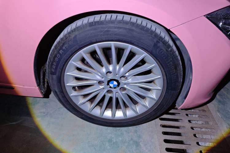 Used BMW 3 Series 2014 320Li Luxury Design Package Right Front Wheel Hub
