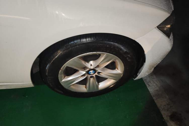Used BMW 3 Series 2014 320i Active Edition Right Front Wheel Hub