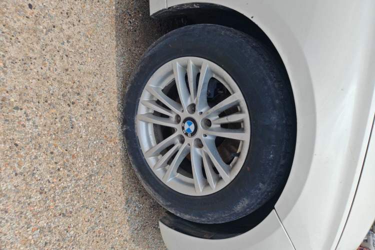 Used BMW 3 Series 2014 320i Sport Edition Right Front Wheel Hub
