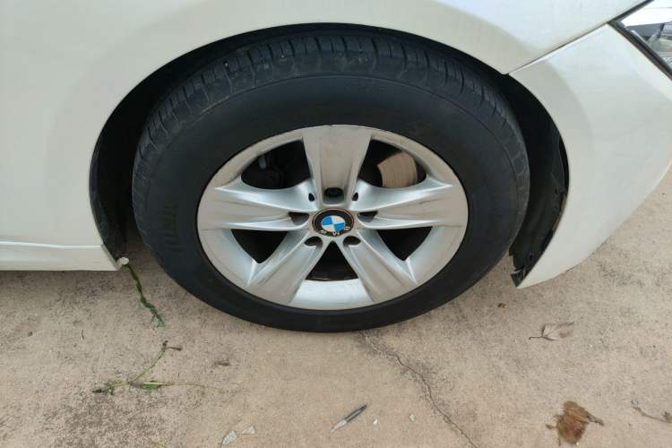 Used BMW 3 Series 2014 320i Sport Edition Right Front Wheel Hub