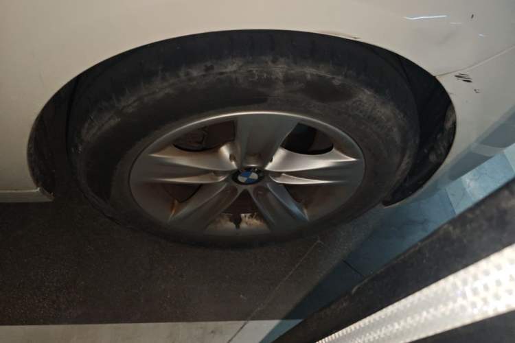 Used BMW 3 Series 2014 320i Sport Edition Right Front Wheel Hub