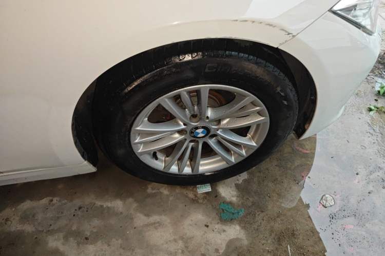 Used BMW 3 Series 2014 320Li Fashion Model Right Front Wheel Hub