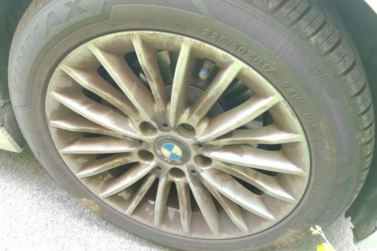 Used BMW 3 Series 2014 328Li Luxury Design Package Right Front Wheel Hub