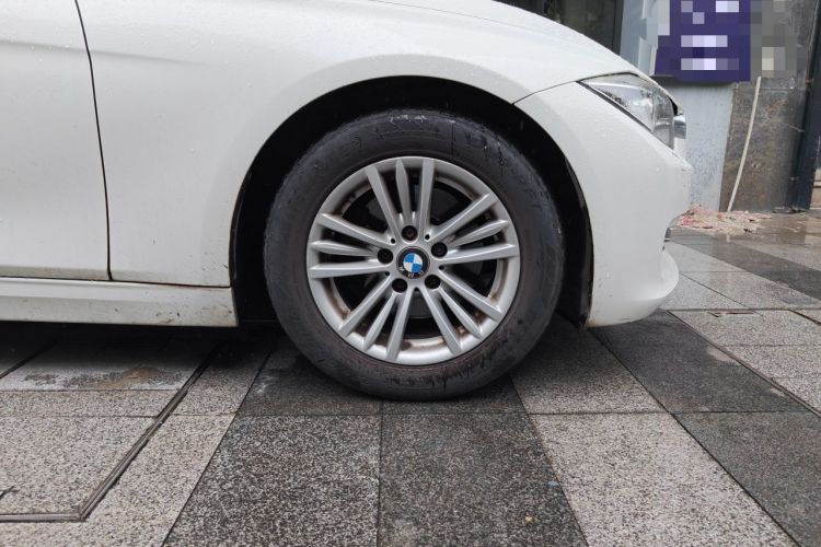 Used BMW 3 Series 2014 320Li Fashion Model Right Front Wheel Hub