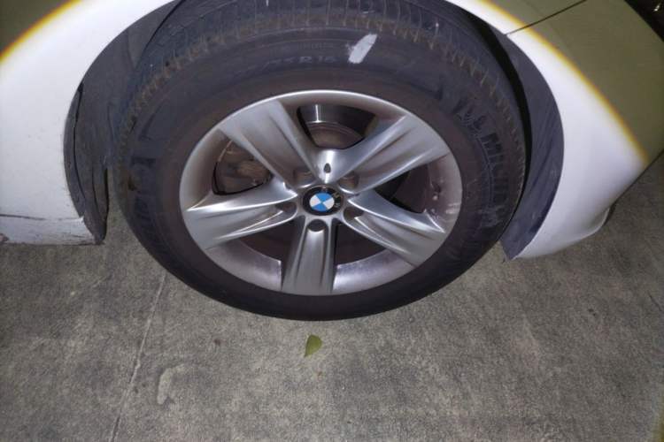 Used BMW 3 Series 2014 320i Active Edition Right Front Wheel Hub