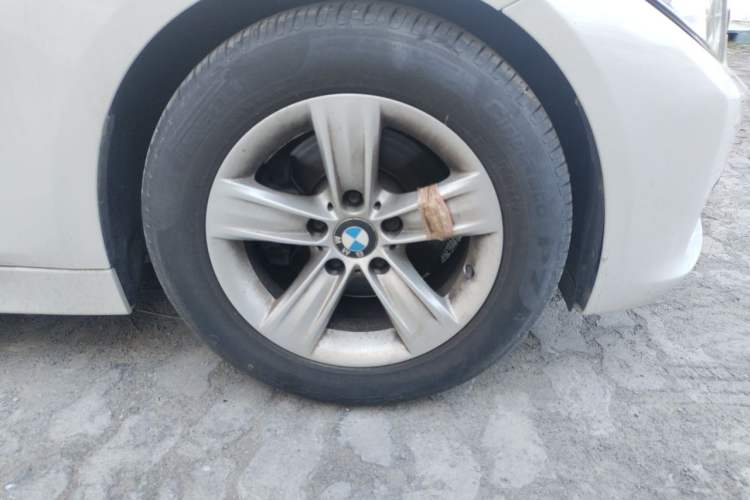 Used BMW 3 Series 2014 320i Sport Edition Right Front Wheel Hub